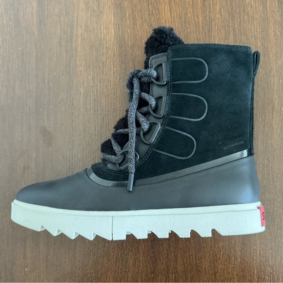 Sorel Joan of Arctic Next Lite Shearling Trimmed Suede Boots Size 9 - Picture 14 of 16